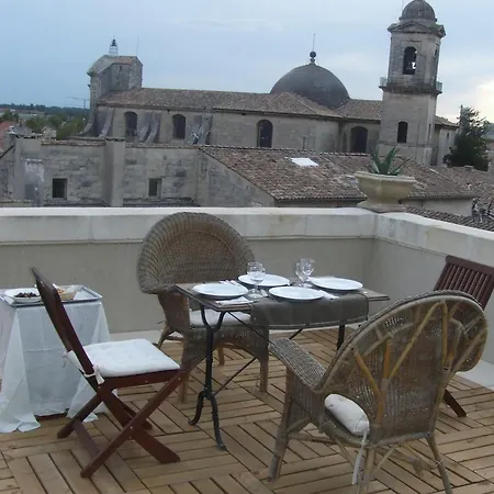 Breathtaking Terrace Views * Beaucaire (Gard)